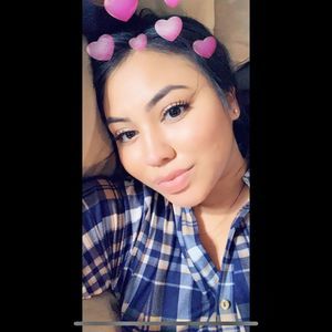 Meet your Posher, Carla